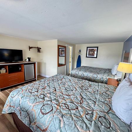 Days Inn By Wyndham - Cape Cod West Yarmouth Exterior foto
