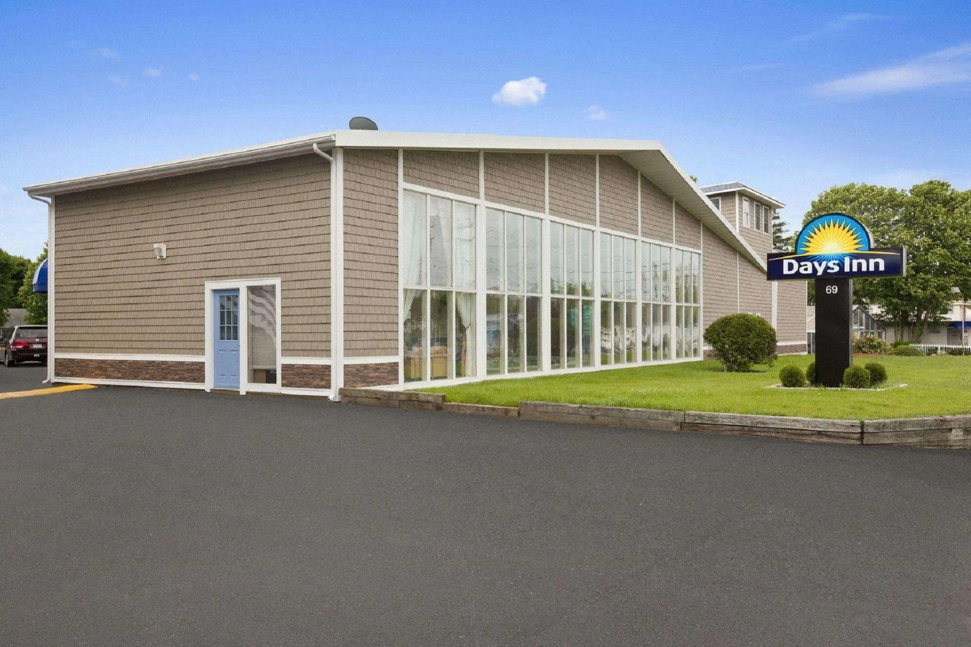 Days Inn By Wyndham - Cape Cod West Yarmouth Exterior foto