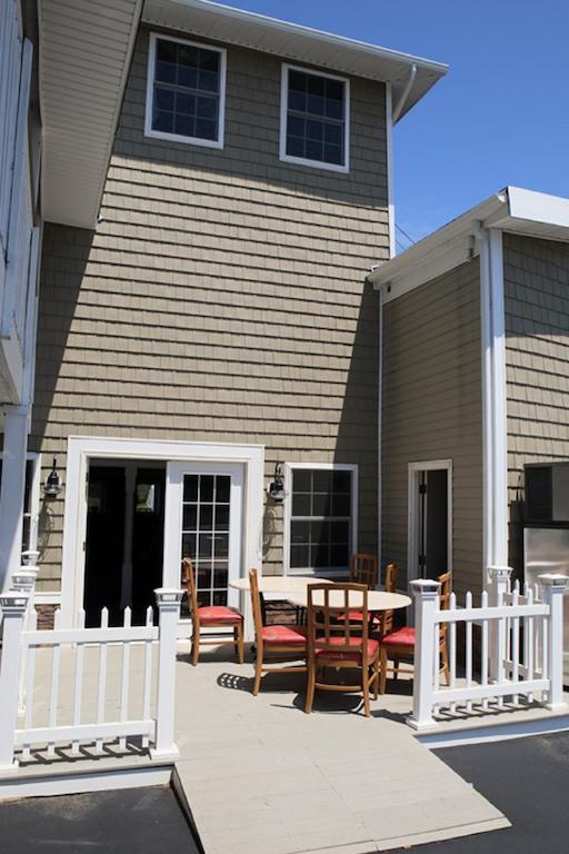 Days Inn By Wyndham - Cape Cod West Yarmouth Exterior foto